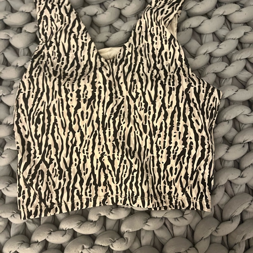 Tan Crop Tank Top with Nature-Inspired Pattern